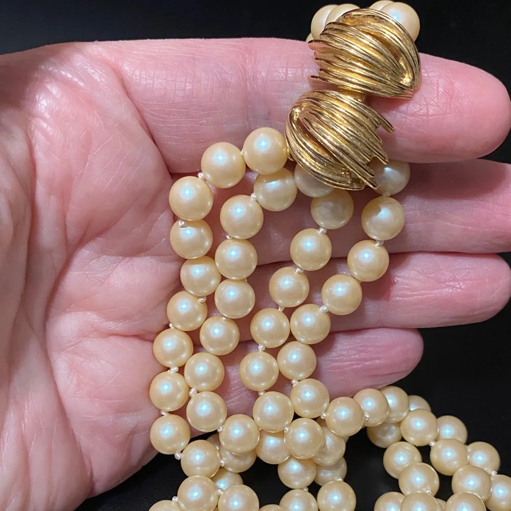 Vintage Double strand 8mm individually tied Pearl Necklace with Gold Clasp